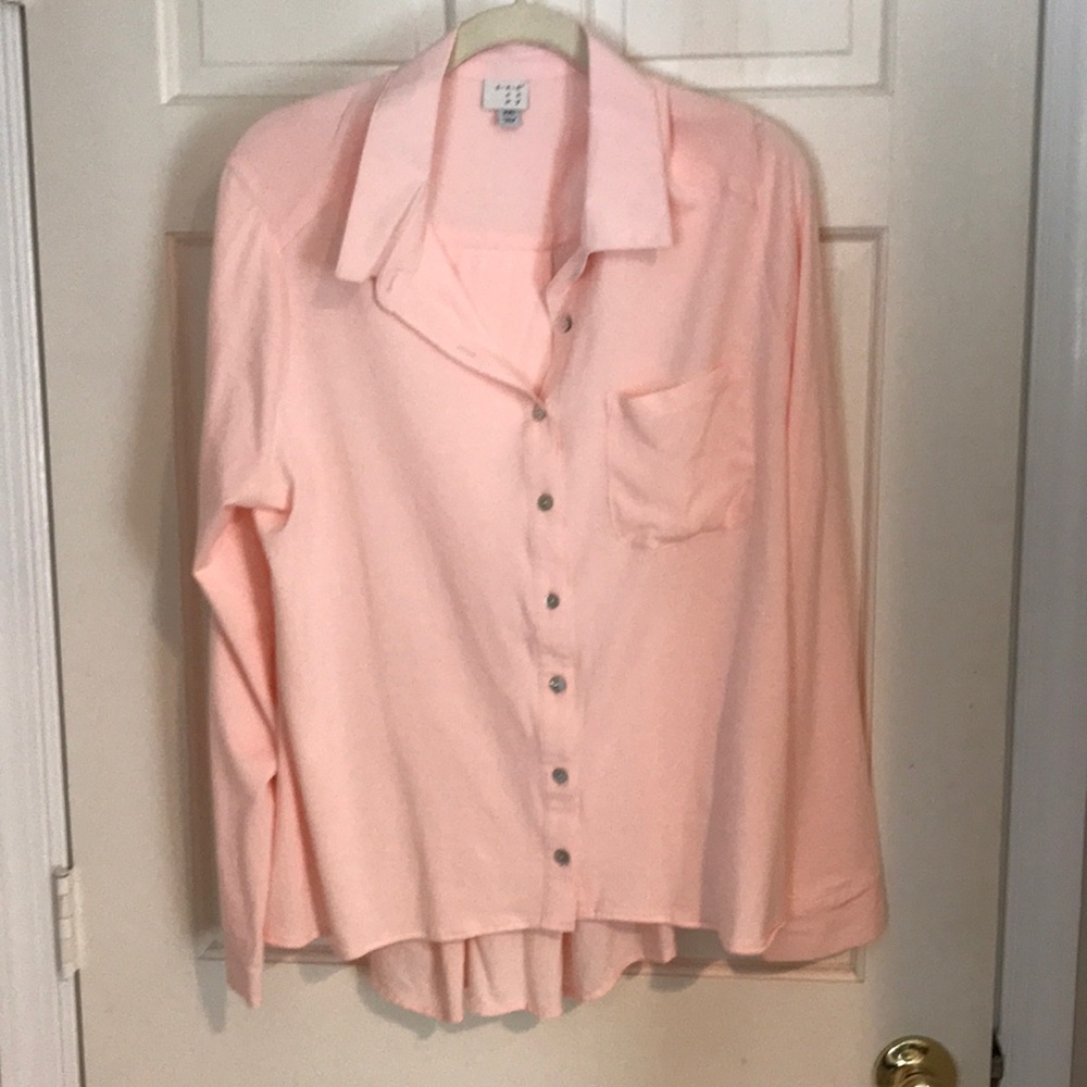 NWOT Target a new day Pink button up soft shirt fits like XL.